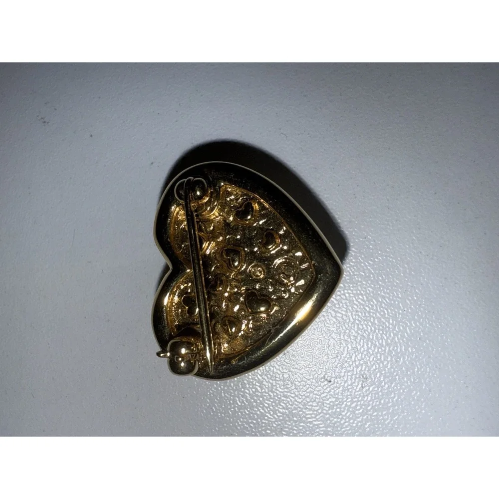 Vintage SWAROVSKI Swan Signed Pave Crystal Gold Tone Heart‎ Brooch Pin